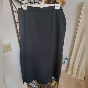 Womens Eddie Bauer black skirt,  size 18